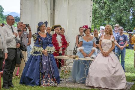 ODPRTJE GRADU DVOR (8)